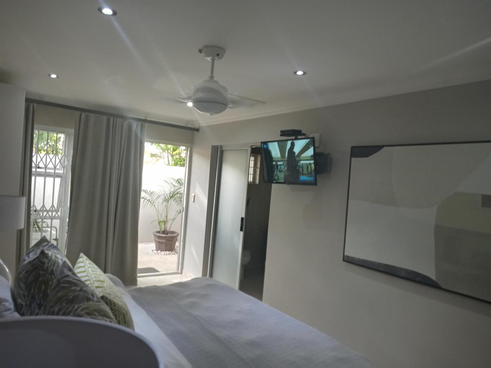 Tropical Beach Boutique Guesthouse Shelly Beach Exteriör bild