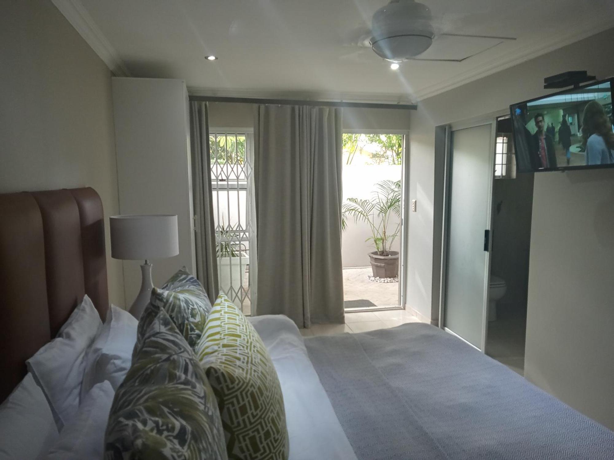 Tropical Beach Boutique Guesthouse Shelly Beach Exteriör bild